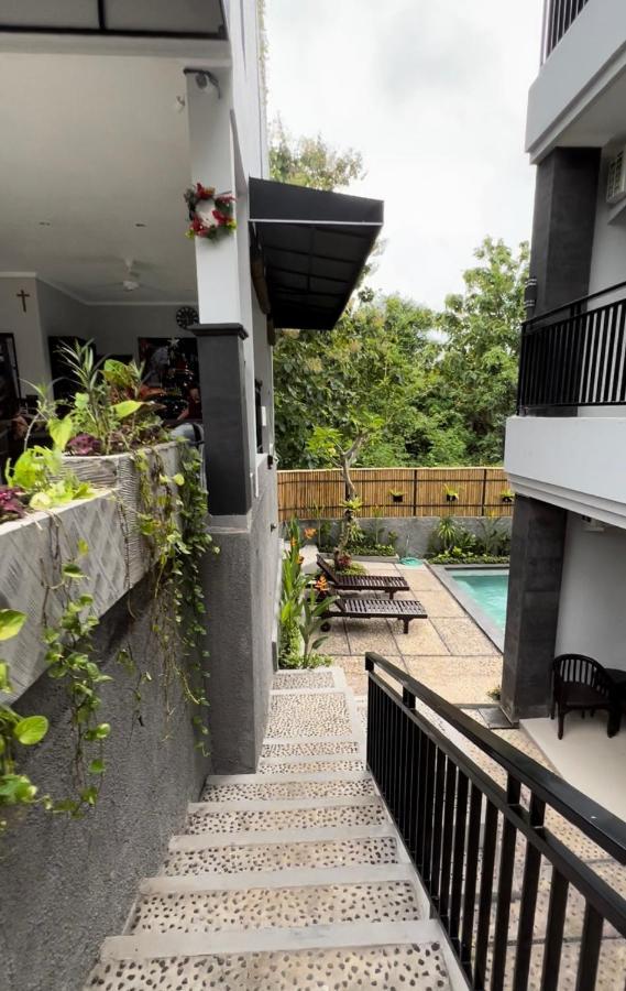 Green Hill Inn Jimbaran  Exterior photo